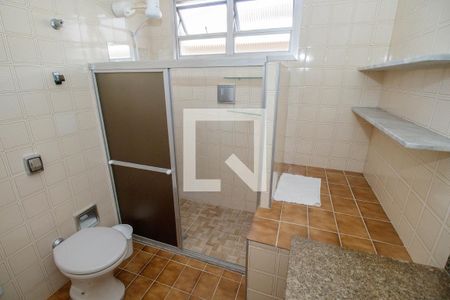 Casa à venda com 220m², 3 quartos e 5 vagas Casa à venda com 220m², 3 quartos e 5 vagasBanheiro da Suíte