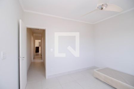 Casa à venda com 220m², 3 quartos e 5 vagas Casa à venda com 220m², 3 quartos e 5 vagasQuarto