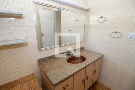 Casa à venda com 220m², 3 quartos e 5 vagas Casa à venda com 220m², 3 quartos e 5 vagasBanheiro da Suíte