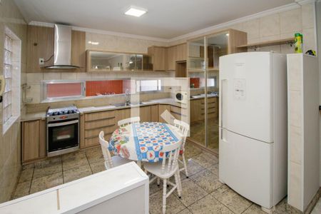 Casa à venda com 220m², 3 quartos e 5 vagas Casa à venda com 220m², 3 quartos e 5 vagasCozinha