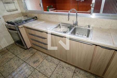 Casa à venda com 220m², 3 quartos e 5 vagas Casa à venda com 220m², 3 quartos e 5 vagasCozinha