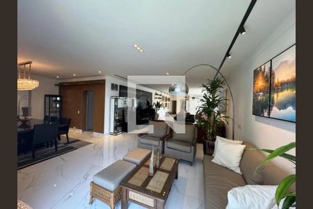 Apartamento à venda com 300m², 3 quartos e 1 vaga Apartamento à venda com 300m², 3 quartos e 1 vagaFoto 02