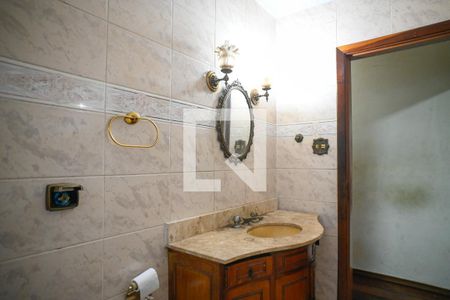 Casa para alugar com 110m², 3 quartos e 2 vagasBanheiro Social