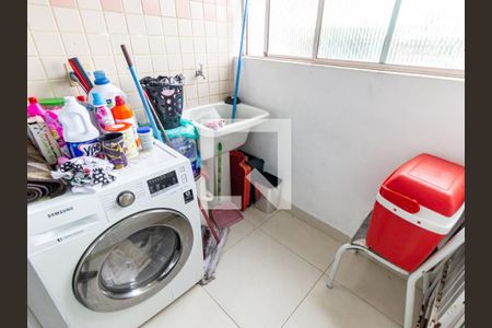 Apartamento à venda com 60m², 2 quartos e 1 vaga Apartamento à venda com 60m², 2 quartos e 1 vagaÁrea de Serviço