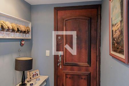 Hall de entrada de apartamento à venda com 2 quartos, 90m² em Humaitá, Rio de Janeiro