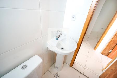 Apartamento à venda com 35m², 2 quartos e sem vaga Apartamento à venda com 35m², 2 quartos e sem vagaBanheiro