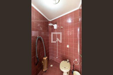 Casa para alugar com 290m², 4 quartos e 6 vagasBanheiro de Serviço