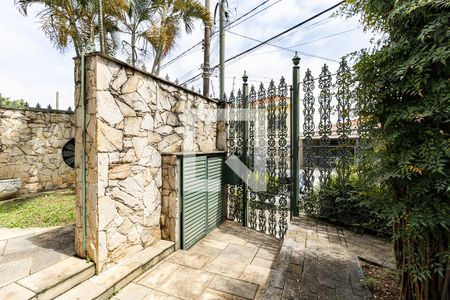 Casa para alugar com 290m², 4 quartos e 6 vagasEntrada