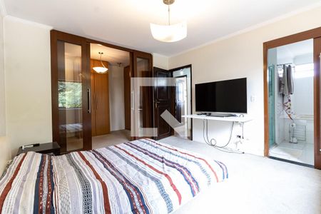 Casa para alugar com 290m², 4 quartos e 6 vagasSuíte 1