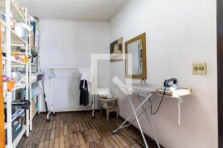 Casa para alugar com 290m², 4 quartos e 6 vagasQuarto de Serviço