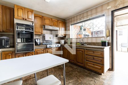 Casa para alugar com 290m², 4 quartos e 6 vagasCozinha