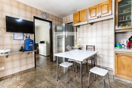 Casa para alugar com 290m², 4 quartos e 6 vagasCozinha