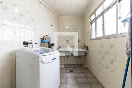 Casa para alugar com 290m², 4 quartos e 6 vagasÁrea serviço