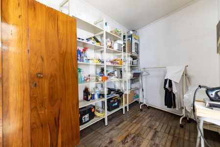 Casa para alugar com 290m², 4 quartos e 6 vagasQuarto de Serviço