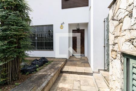 Casa para alugar com 290m², 4 quartos e 6 vagasEntrada