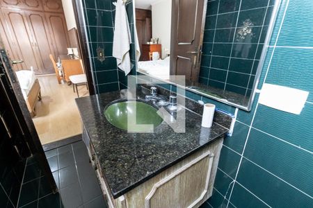 Casa para alugar com 290m², 4 quartos e 6 vagasBanheiro da Suíte 2