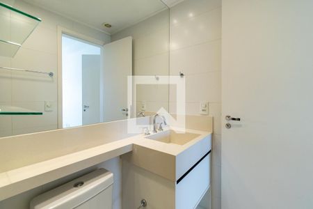 Apartamento à venda com 64m², 1 quarto e 2 vagas Apartamento à venda com 64m², 1 quarto e 2 vagasBanheiro da Suíte