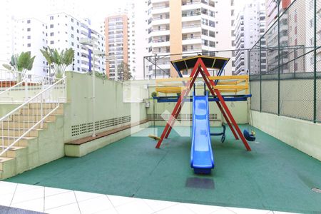 Apartamento para alugar com 255m², 4 quartos e 5 vagasÁrea Comum - Playground