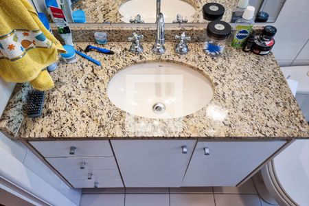 Apartamento para alugar com 255m², 4 quartos e 5 vagasBanheiro