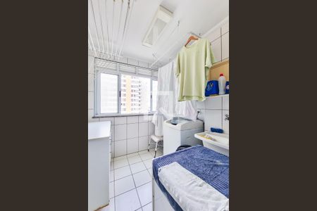 Apartamento para alugar com 255m², 4 quartos e 5 vagasCozinha / Área de serviço