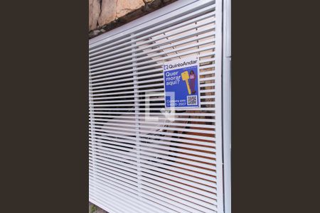 Casa à venda com 123m², 3 quartos e 2 vagas Casa à venda com 123m², 3 quartos e 2 vagasFachada