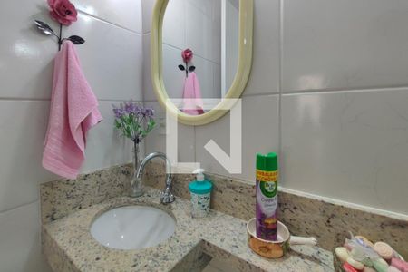 Casa à venda com 200m², 2 quartos e 9 vagas Casa à venda com 200m², 2 quartos e 9 vagasLavabo