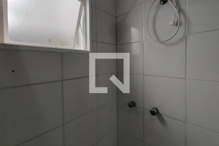 Casa à venda com 200m², 2 quartos e 9 vagas Casa à venda com 200m², 2 quartos e 9 vagasBanheiro Suíte