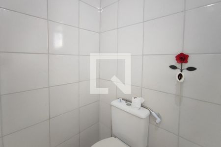 Casa à venda com 200m², 2 quartos e 9 vagas Casa à venda com 200m², 2 quartos e 9 vagasBanheiro Suíte