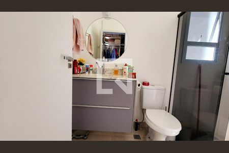 Casa de condomínio à venda com 104m², 3 quartos e 2 vagasBanheiro da Suíte