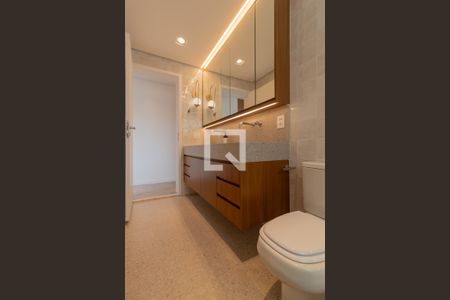 Apartamento à venda com 167m², 3 quartos e 3 vagasBanheiro da Suíte 2