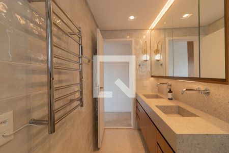 Apartamento à venda com 167m², 3 quartos e 3 vagasBanheiro da Suíte 2