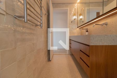 Apartamento à venda com 167m², 3 quartos e 3 vagasBanheiro da Suíte 2