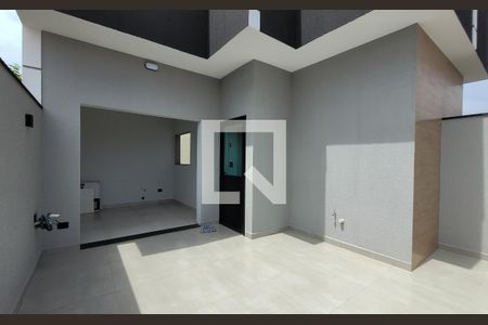 Casa à venda com 95m², 2 quartos e 2 vagas Casa à venda com 95m², 2 quartos e 2 vagasCobertura