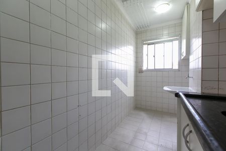 Apartamento para alugar com 50m², 2 quartos e 1 vaga Apartamento para alugar com 50m², 2 quartos e 1 vagaCozinha - Armários