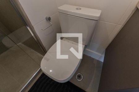 Apartamento para alugar com 66m², 2 quartos e 1 vaga Apartamento para alugar com 66m², 2 quartos e 1 vagaBanheiro da Suíte 1
