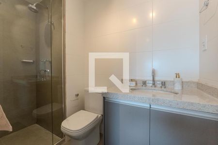 Apartamento para alugar com 66m², 2 quartos e 1 vaga Apartamento para alugar com 66m², 2 quartos e 1 vagaBanheiro da Suíte 1