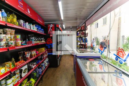 Apartamento para alugar com 33m², 2 quartos e sem vaga Apartamento para alugar com 33m², 2 quartos e sem vagaMini Mercado