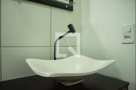 Banheiro da Suíte de apartamento para alugar com 1 quarto, 36m² em Chácara Inglesa, São Paulo