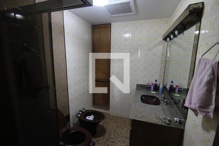 Apartamento à venda com 96m², 3 quartos e 1 vagaQuarto 2 - Banheiro