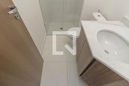 Banheiro de kitnet/studio à venda com 1 quarto, 26m² em República, São Paulo