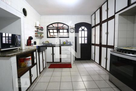 Casa à venda com 175m², 3 quartos e 2 vagasCozinha