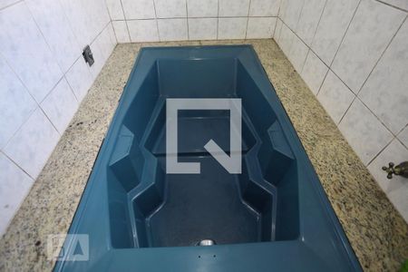 Casa à venda com 175m², 3 quartos e 2 vagasBanheiro Suite