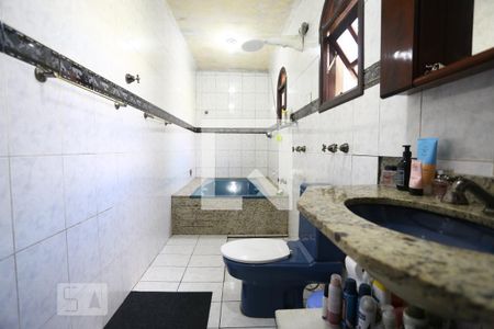 Casa à venda com 175m², 3 quartos e 2 vagasBanheiro Suite