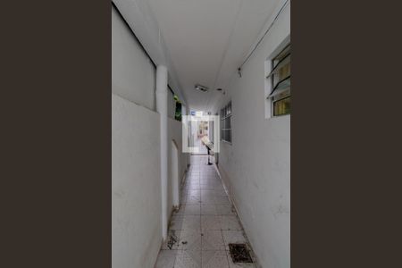 Casa à venda com 215m², 4 quartos e 2 vagasCorredor