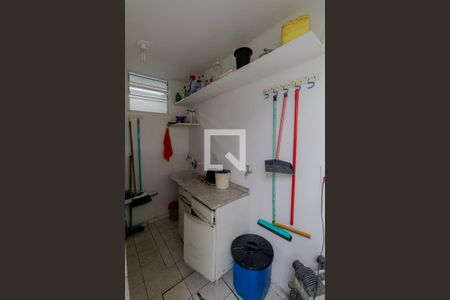 Casa à venda com 215m², 4 quartos e 2 vagasCasa 2 - Área de Serviço