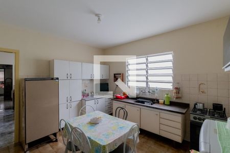Casa à venda com 215m², 4 quartos e 2 vagasCasa 2 - Cozinha