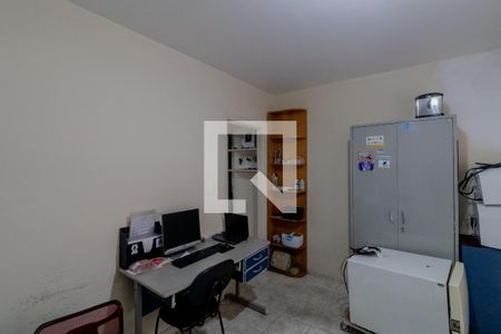 Casa à venda com 215m², 4 quartos e 2 vagasGaragem