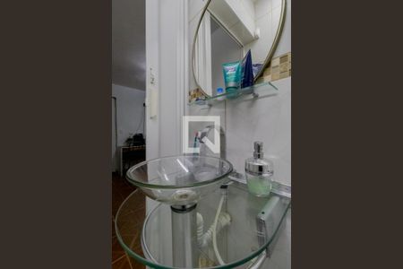 Casa à venda com 215m², 4 quartos e 2 vagasCasa 2 - Banheiro Suíte