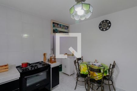 Casa à venda com 215m², 4 quartos e 2 vagasCasa 1 - Cozinha 