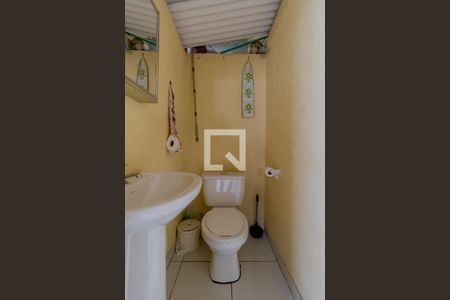 Casa à venda com 215m², 4 quartos e 2 vagasChurrasqueira - Lavabo
